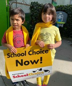 Bonnie Academy celebrating yellow day ☀️ #schoolchoiceweek #preschool #glendalepreschool #glendaydaycare #bestchildcareglendale (4)